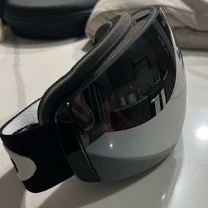 BRAND NEW: Oakley Flight Deck Snow Goggles - Mirror Lens